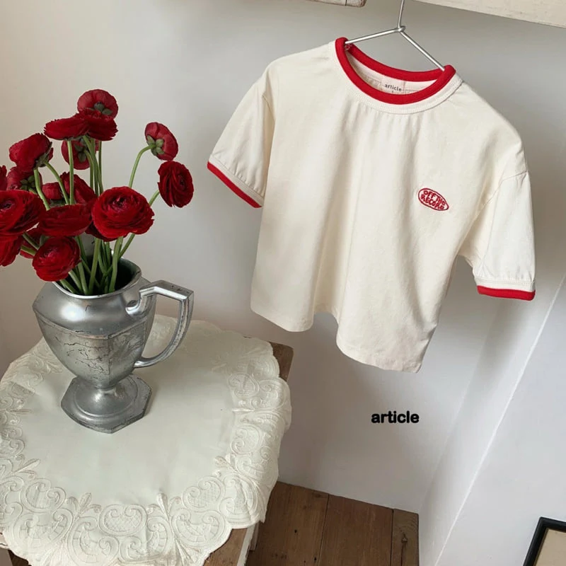 Article - Korean Children Fashion - #prettylittlegirls - Double Off Embroidery Tee - 2