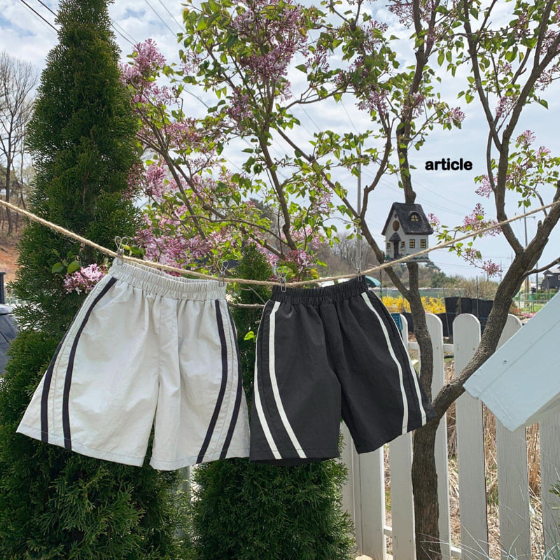 Article - Korean Children Fashion - #todddlerfashion - Curve Track Shorts