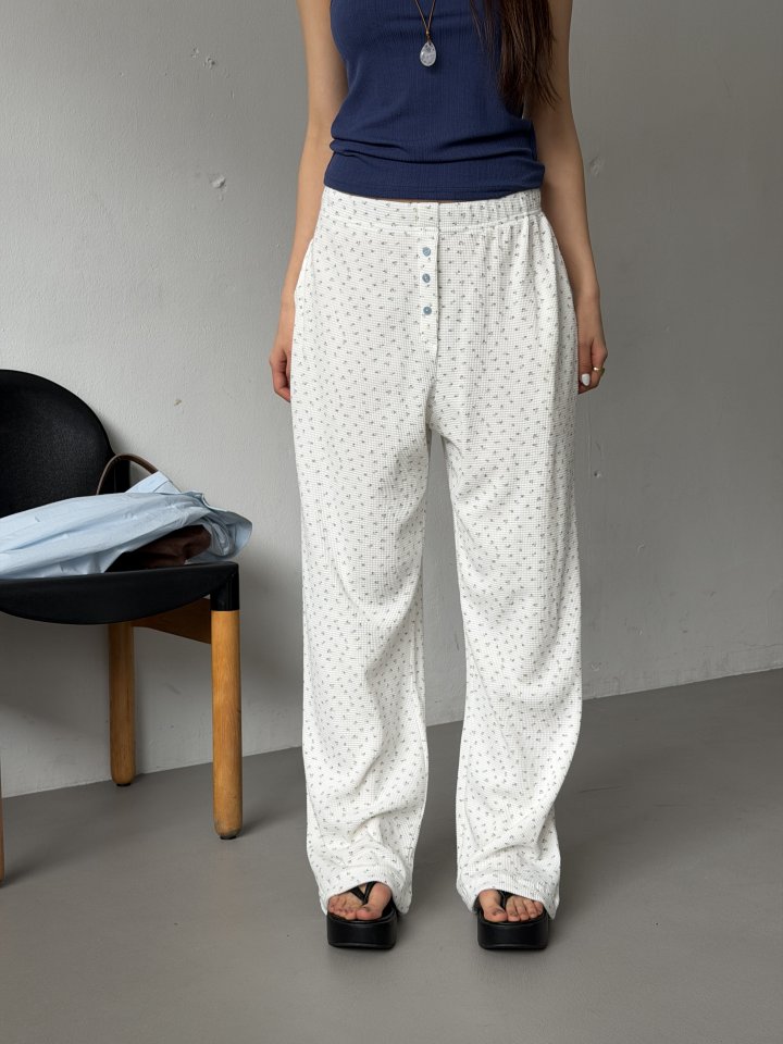 Baguette - Korean Women Fashion - #momslook - Holiday Pants - 4