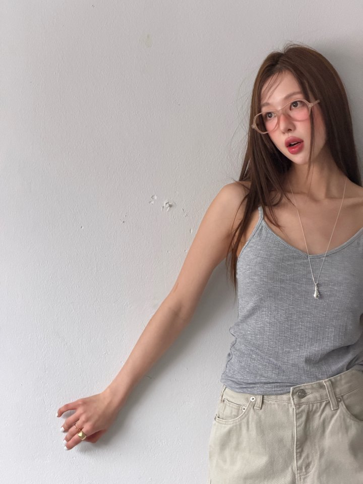 Baguette - Korean Women Fashion - #womensfashion - Laura Sleeveless Top - 10