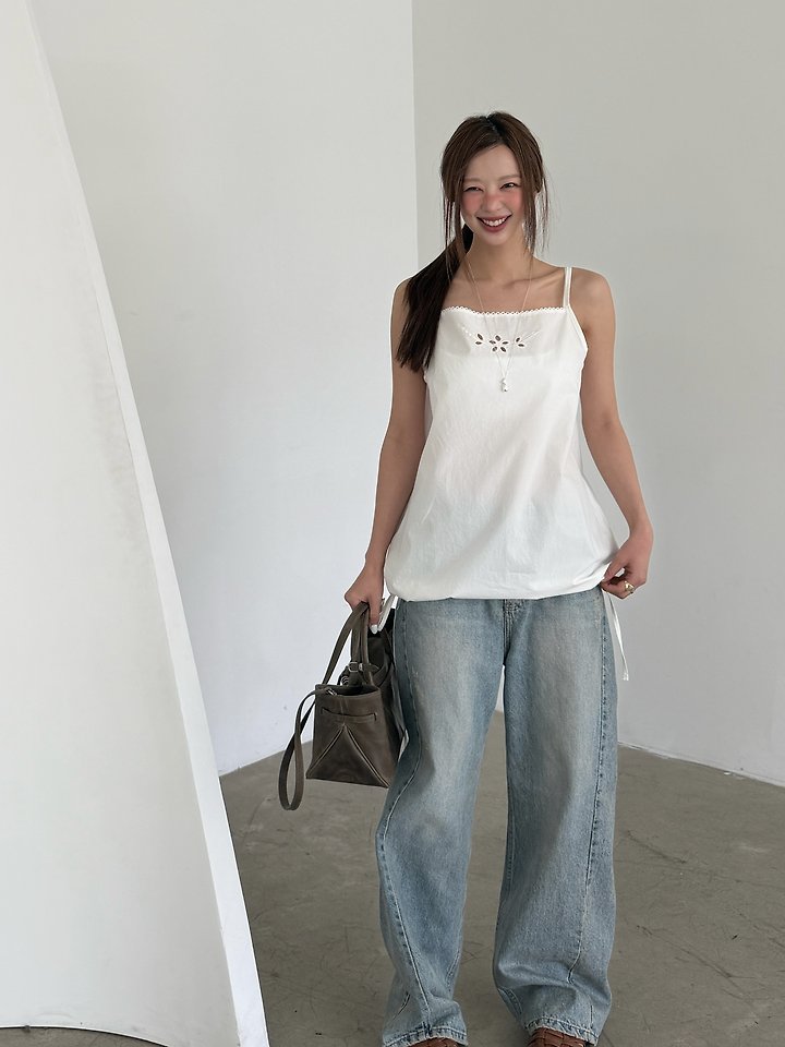 Baguette - Korean Women Fashion - #womensfashion - Floral Embroidery Sleeveless Top - 9