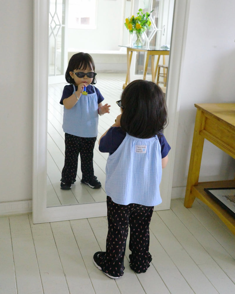 Bailey - Korean Children Fashion - #toddlerclothing - Pleated Flower Leggings