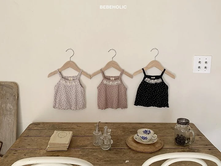 Bebe Holic - Korean Baby Fashion - #babyboutique - Lily Frill Sleeveless Tee