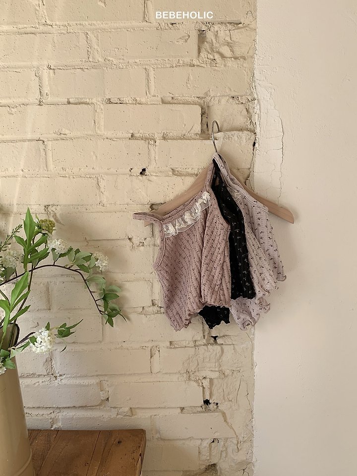 Bebe Holic - Korean Baby Fashion - #babyboutiqueclothing - Lily Frill Sleeveless Tee - 3