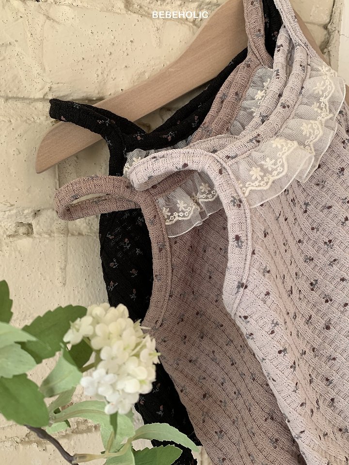 Bebe Holic - Korean Baby Fashion - #babyboutiqueclothing - Lily Frill Sleeveless Tee - 4