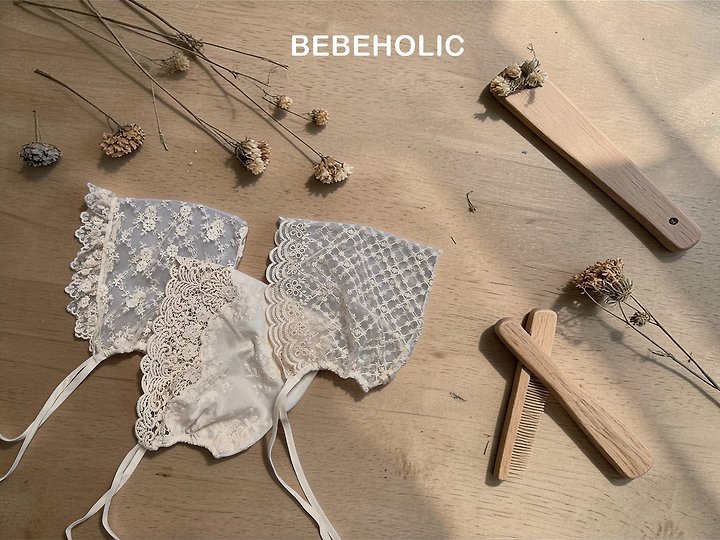 Bebe Holic - Korean Baby Fashion - #babylifestyle - Holic Lace Bonnet - 2
