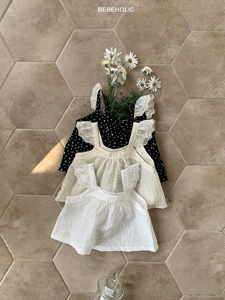 Bebe Holic - Korean Baby Fashion - #babyoninstagram - Leaf Blouse - 4