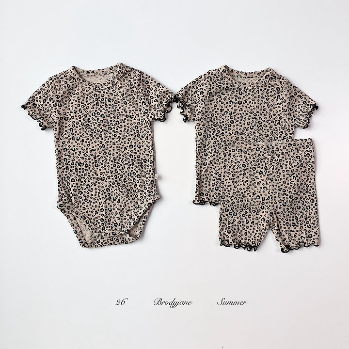 Brody Jane - Korean Baby Fashion - #babyfashion - Leo Short Sleeve Bodysuit - 5