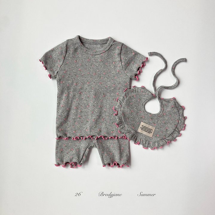 Brody Jane - Korean Baby Fashion - #babylifestyle - Flare Bib - 3