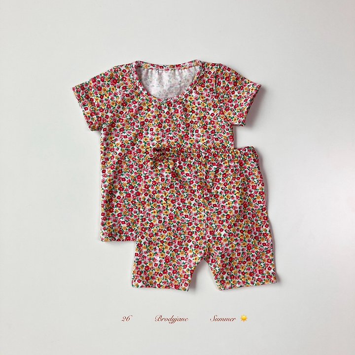 Brody Jane - Korean Baby Fashion - #babyoninstagram - Liberty Bib - 2