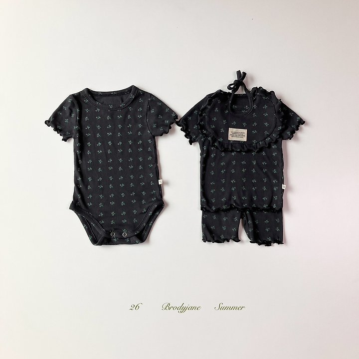 Brody Jane - Korean Baby Fashion - #onlinebabyboutique - Fog 2 Bib - 5