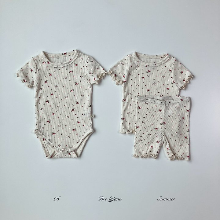 Brody Jane - Korean Baby Fashion - #onlinebabyboutique - Flower Eyelet Short Sleeve Setup - 11