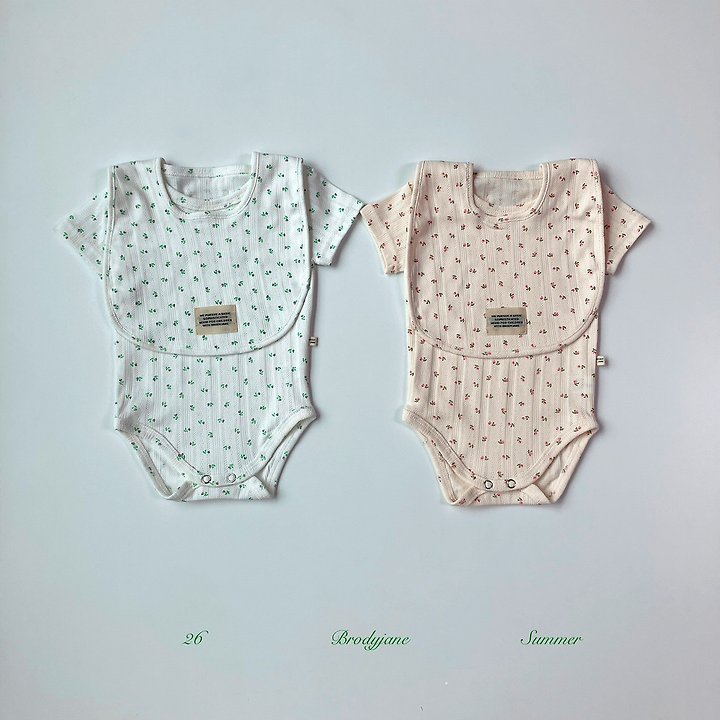 Brody Jane - Korean Baby Fashion - #onlinebabyshop - Jacquard Flower Bib