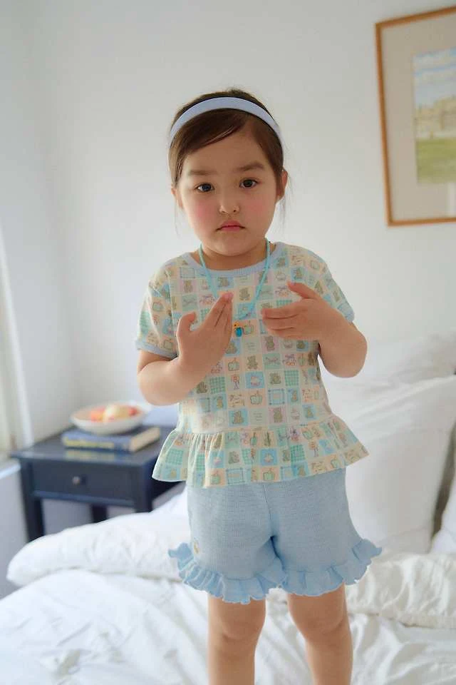 Chouchou Shasha - Korean Children Fashion - #kidsstore - Kitchen Pattern Cross Tee - 6