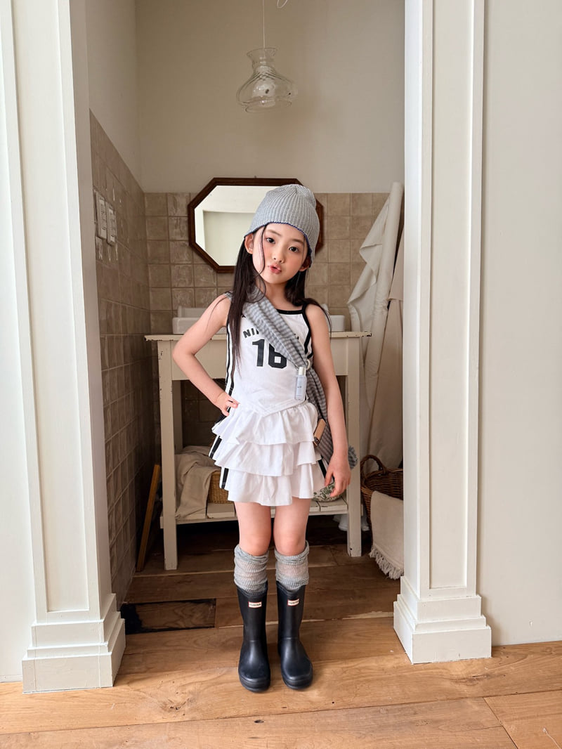 Comma - Korean Children Fashion - #Kfashion4kids - V-Neck Sleeveless - 12