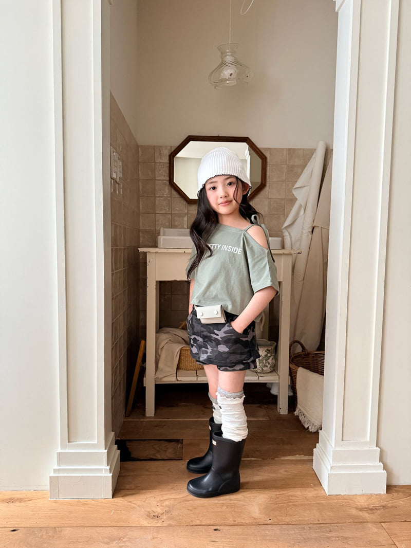 Comma - Korean Children Fashion - #Kfashion4kids - Asymmetrical Slit Strap Tee - 5