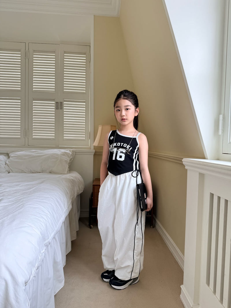 Comma - Korean Children Fashion - #designkidswear - V-Neck Sleeveless - 6