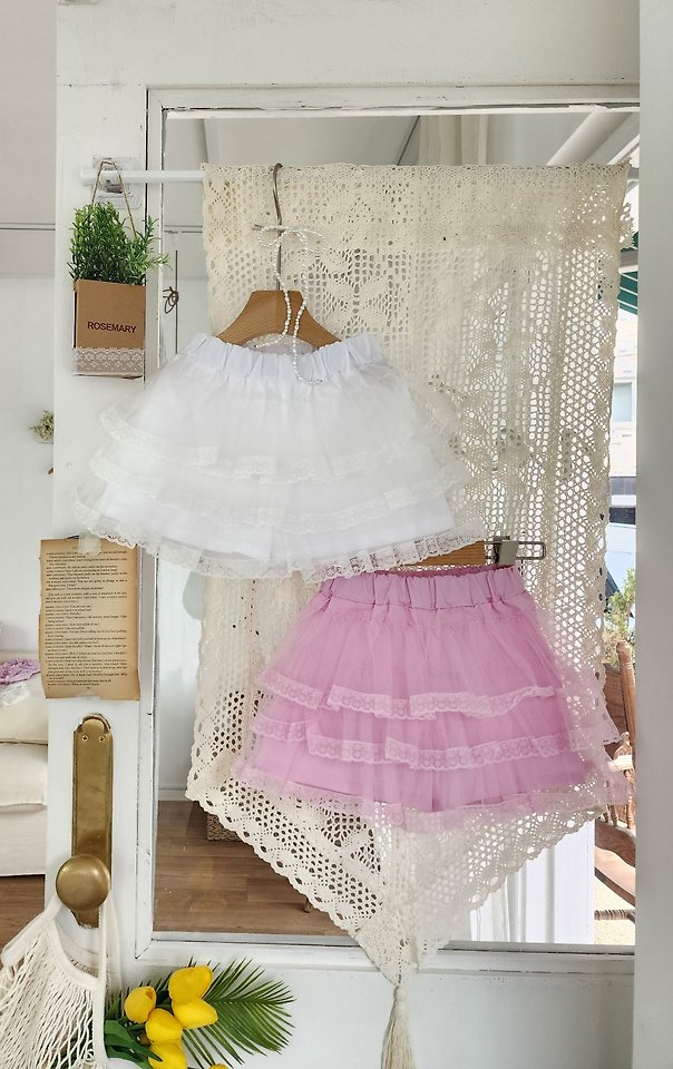 Dalla - Korean Children Fashion - #childofig - Fresh Frill Layered Shorts - 2