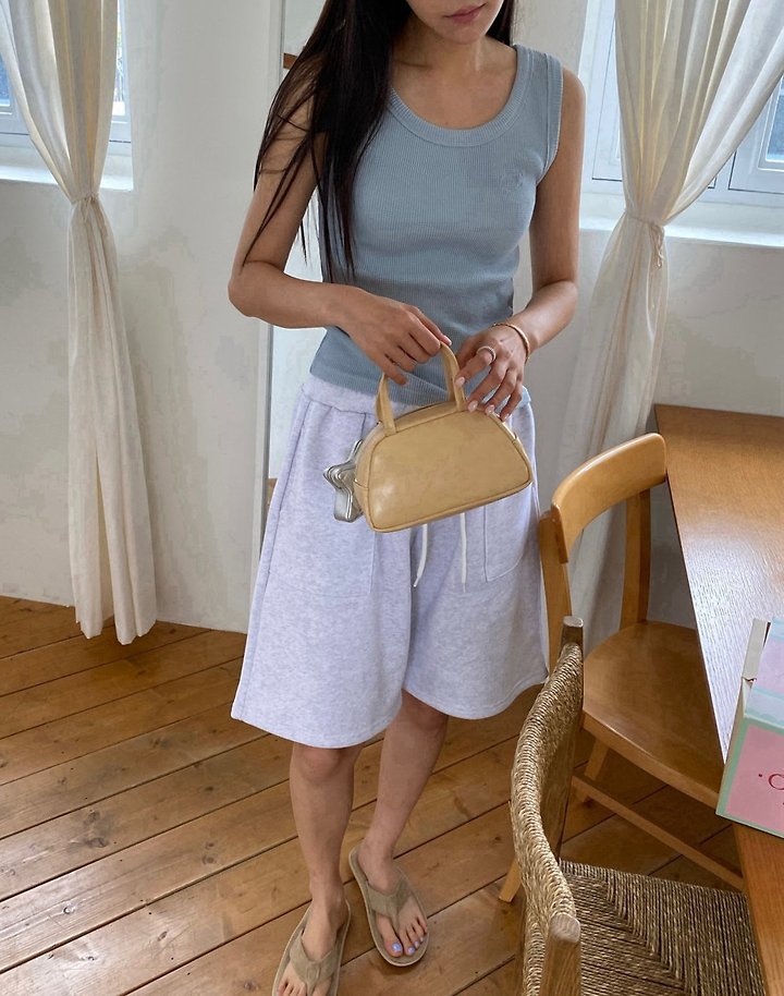 Diana - Korean Women Fashion - #momslook - Cropped Sleeveless Tee - 3