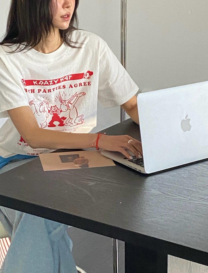 Diana - Korean Women Fashion - #vintagekidsstyle - KitKat Tee - 5