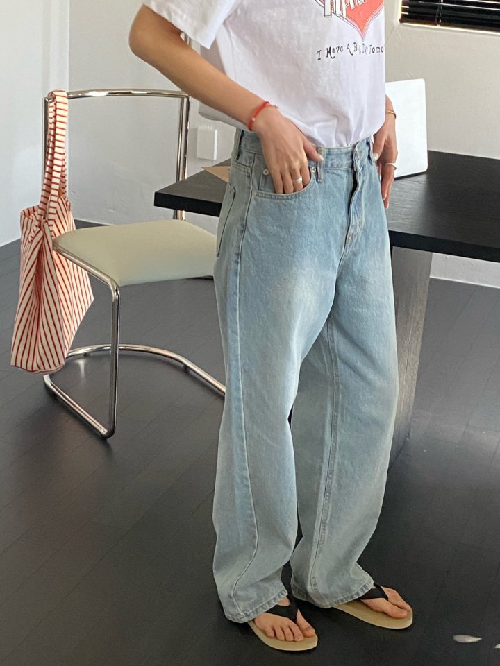 Diana - Korean Women Fashion - #vintagekidsstyle - Curved Denim Pants - 3