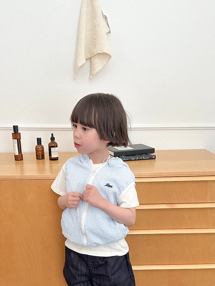 Digreen - Korean Children Fashion - #Kfashion4kids - Milky Hooded Vest - 5