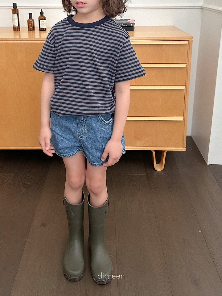 Veil Short Denim Pants by Digreen for Child - view 9