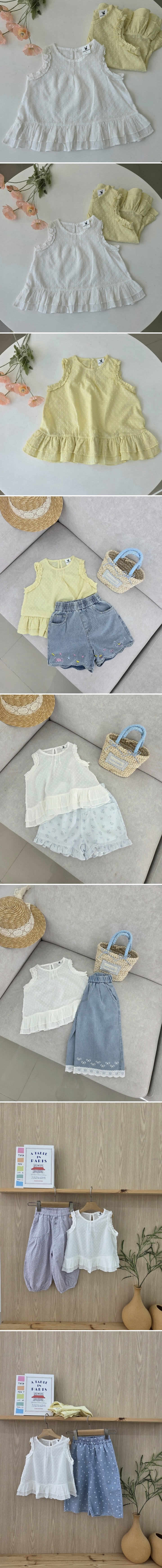 Hanacoco - Korean Children Fashion - #Kfashion4kids - Snowflake Frill Blouse