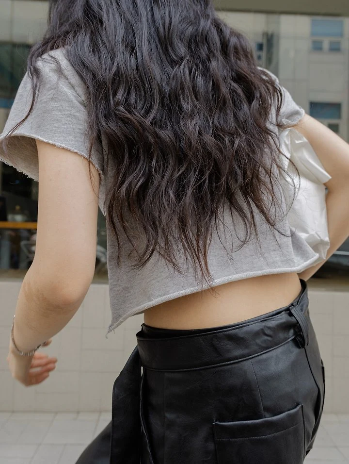 Inssense - Korean Women Fashion - #momslook - Cut-Off Line Cropped Tee - 3