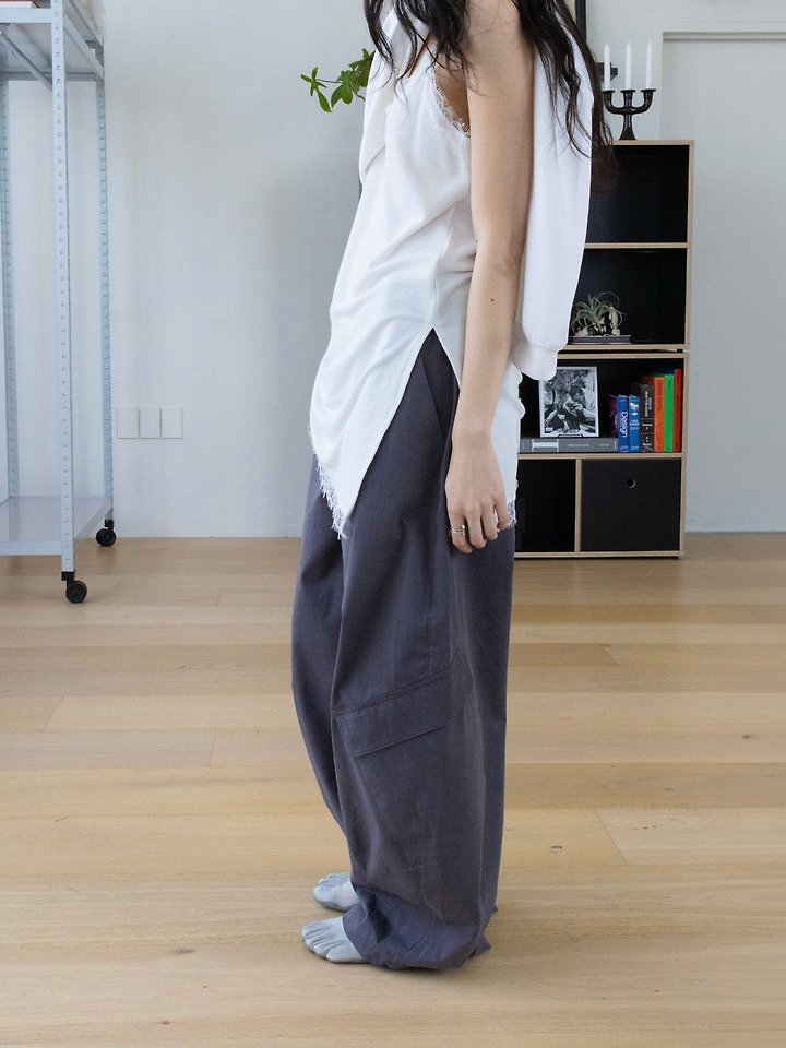 Inssense - Korean Women Fashion - #momslook - Side Slit Lace Sleeveless Top - 7