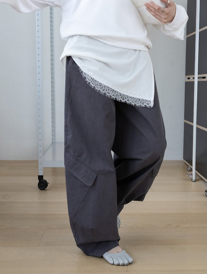 Inssense - Korean Women Fashion - #momslook - Cationic Balloon Curved Cargo Pants - 6