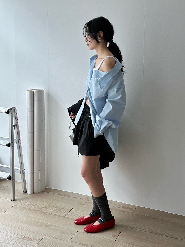 Inssense - Korean Women Fashion - #momslook - Linear Double Rivet Drawstring Shorts - 7