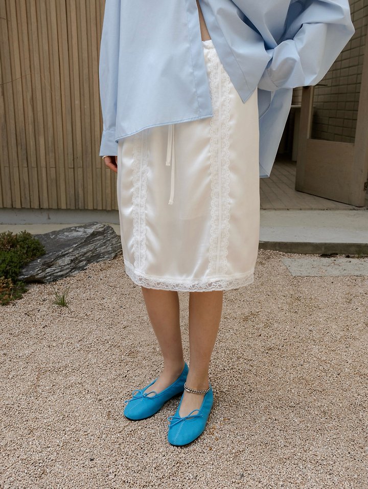 Inssense - Korean Women Fashion - #momslook - Silky Lace Trim Midi Skirt - 9