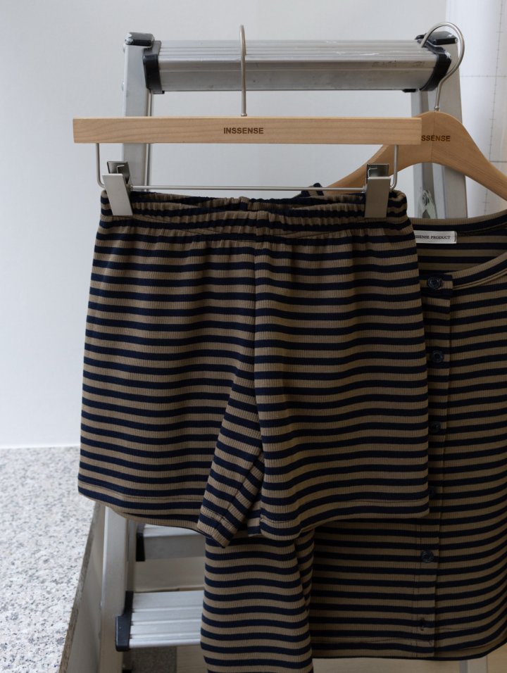 Inssense - Korean Women Fashion - #restrostyle - Bordered Stripe Shorts - 8