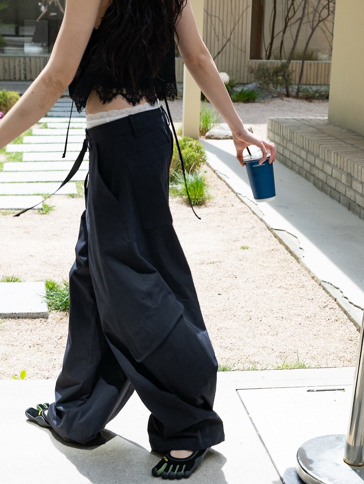 Inssense - Korean Women Fashion - #shopsmall - Cationic Balloon Curved Cargo Pants - 7