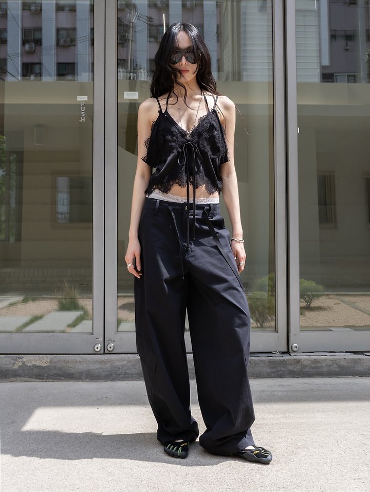 Inssense - Korean Women Fashion - #vintageinspired - Cationic Balloon Curved Cargo Pants - 2