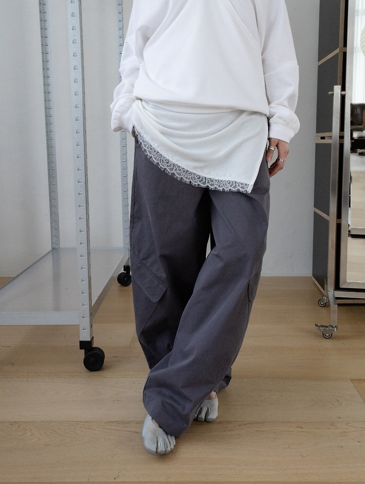 Inssense - Korean Women Fashion - #momslook - Cationic Balloon Curved Cargo Pants - 4