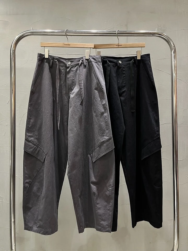 Inssense - Korean Women Fashion - #womensfashion - Cationic Balloon Curved Cargo Pants - 11