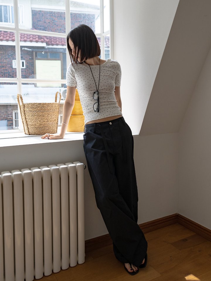 Inssense - Korean Women Fashion - #womensfashion - Cationic Balloon Curved Cargo Pants - 9