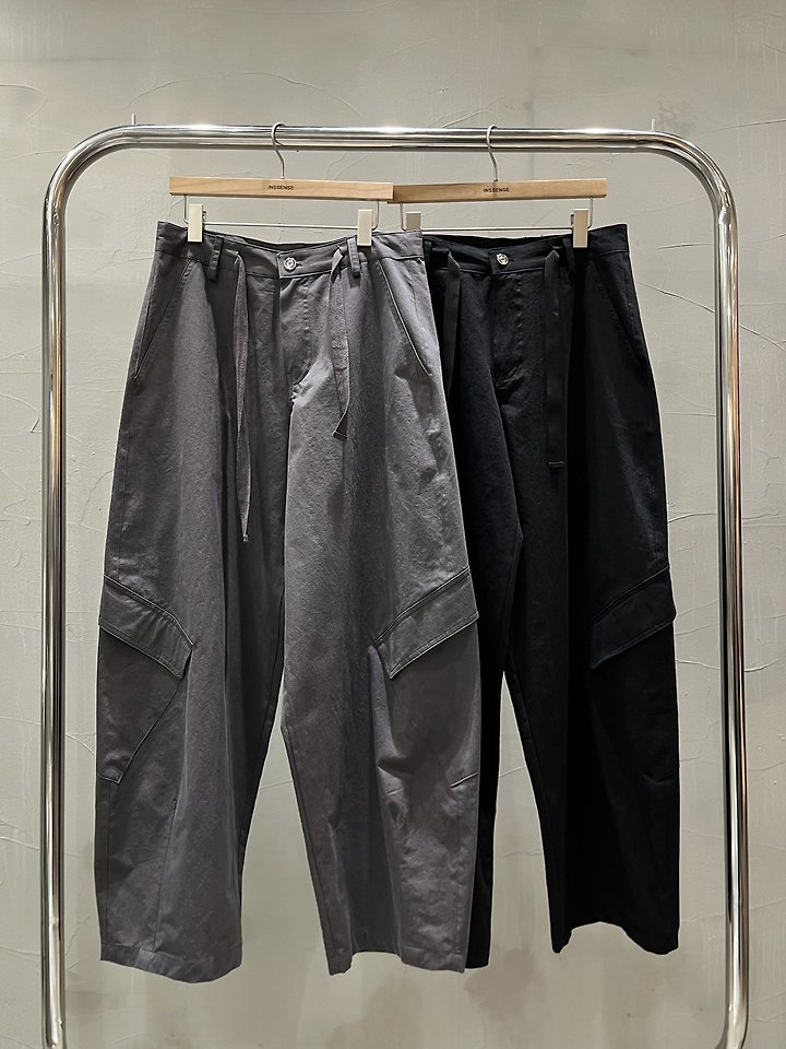Inssense - Korean Women Fashion - #womensfashion - Cationic Balloon Curved Cargo Pants - 8