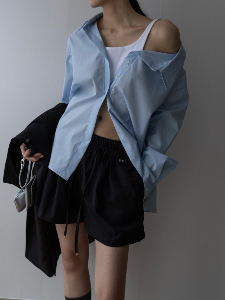 Inssense - Korean Women Fashion - #womensfashion - Linear Double Rivet Drawstring Shorts - 3