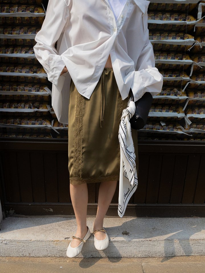 Inssense - Korean Women Fashion - #womensfashion - Silky Lace Trim Midi Skirt - 10