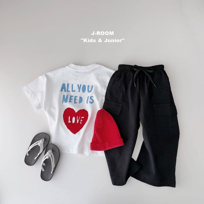 J-Room - Korean Children Fashion - #todddlerfashion - Heart Front Back Graphic Tee - 10