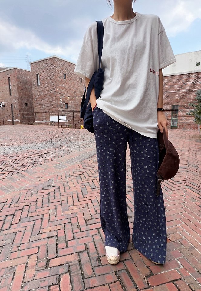Lagrass - Korean Women Fashion - #restrostyle - Lucky Tee - 3