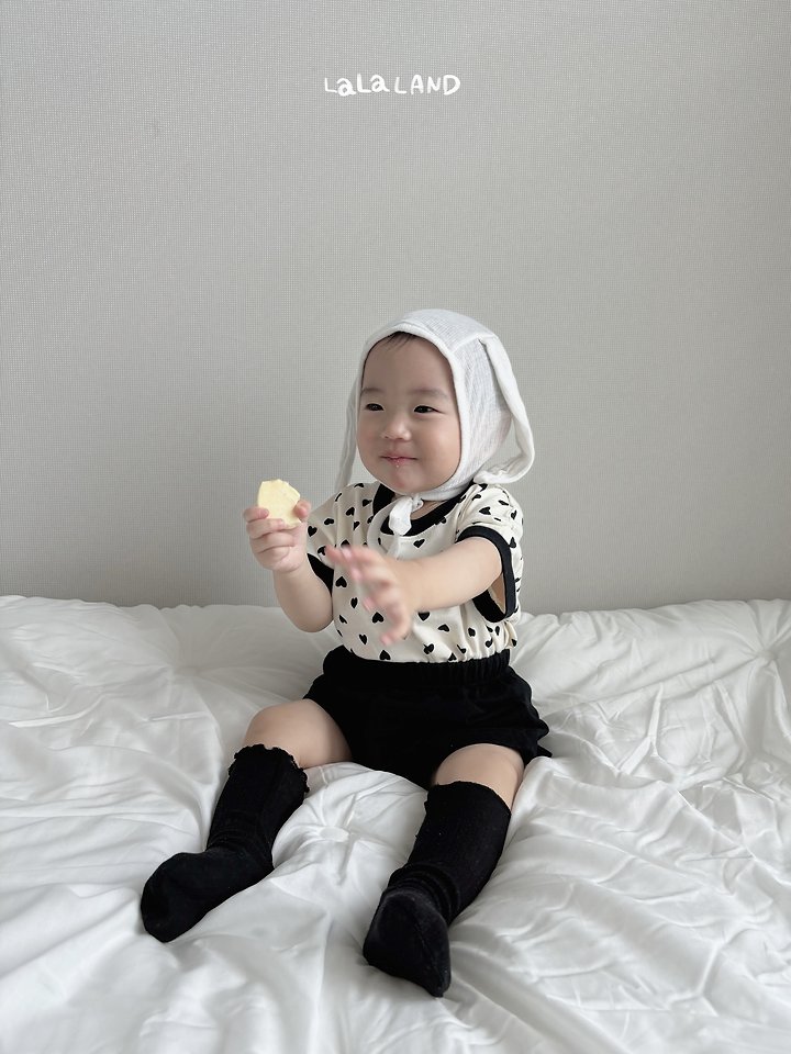 Lalaland - Korean Baby Fashion - #babygirlfashion - Bebe Heart Dot Tee - 12