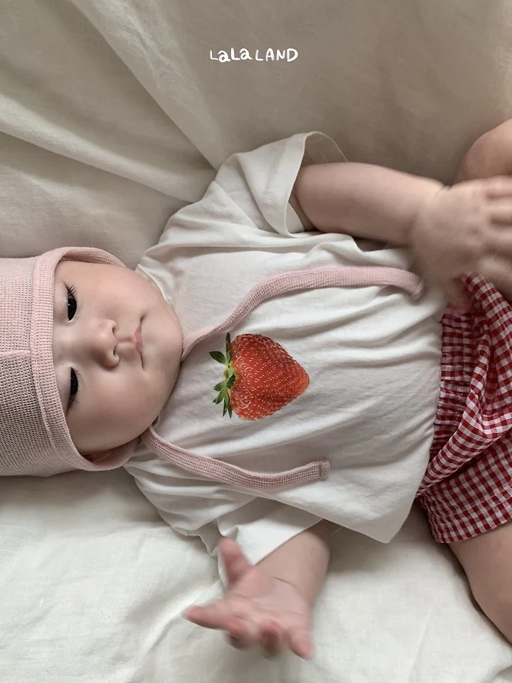 Lalaland - Korean Baby Fashion - #babyoninstagram - Bebe Berry Apple Tee - 4