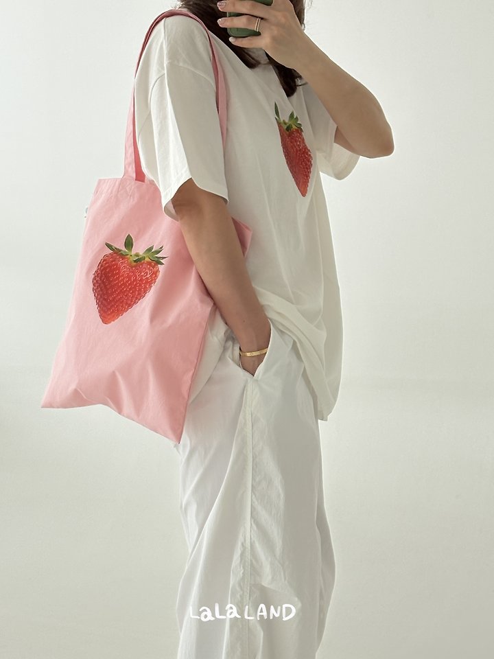 Lalaland - Korean Women Fashion - #momslook - Mom Berry Apple Tee - 6