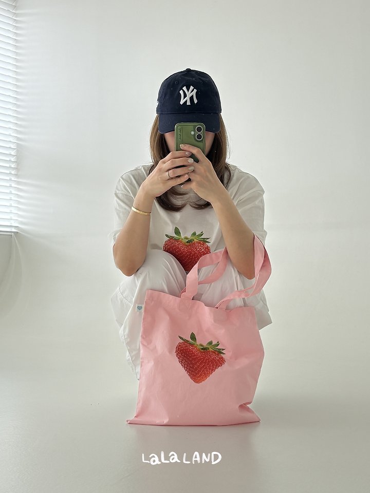 Lalaland - Korean Women Fashion - #womensfashion - Mom Berry Apple Tee - 5