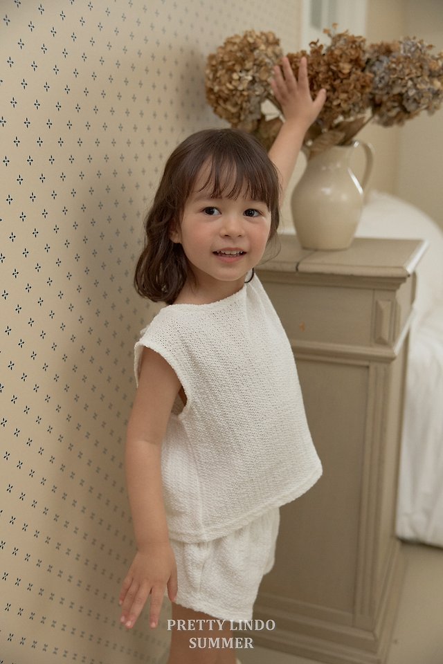 Lindo - Korean Baby Fashion - #babyfashion - Eyelet Sleeveless Blouse - 12