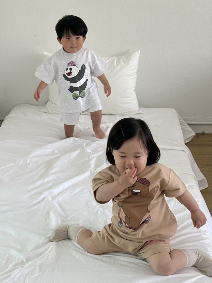 Little Rabbit - Korean Children Fashion - #Kfashion4kids - Board Bears Set - 5